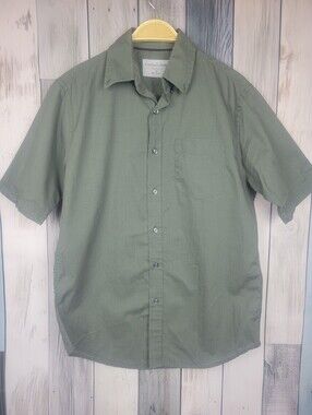 Croft & Barrow Green Striped Short Sleeve Button Down Easy Care Shirt Size Small